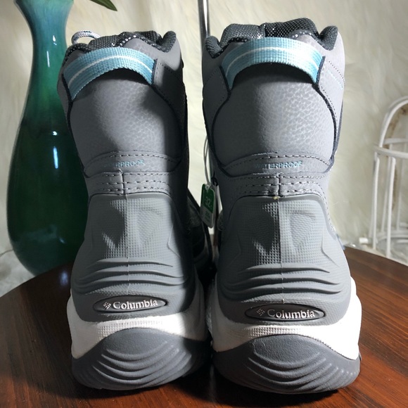 COLUMBIA WOMEN’s BUGABOOT SNOW BOOT - Picture 3 of 6